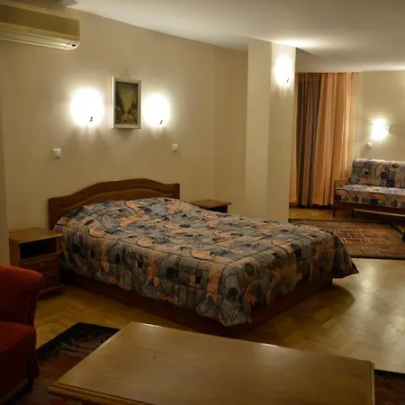 Drama Hotel 3*