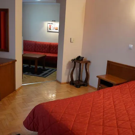 Hotel Drama