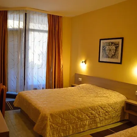 Drama Hotel 3*
